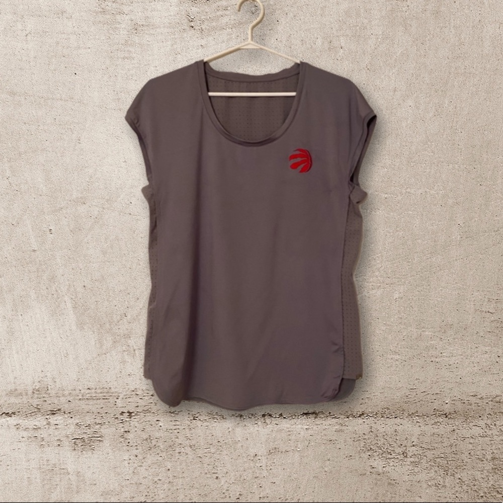 🌵4/$20 Grey Toronto Raptors Sleeveless Active Top